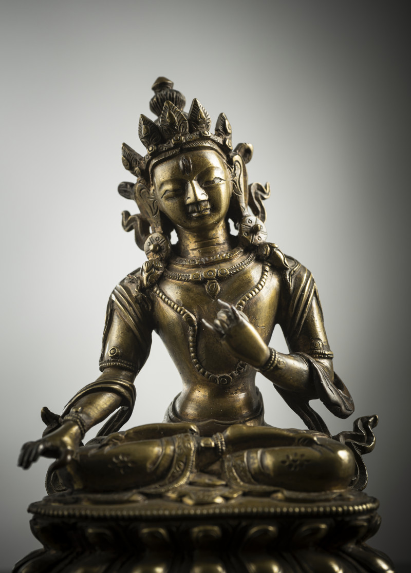 A BRONZE FIGURE OF A FEMALE DEITY - 图5