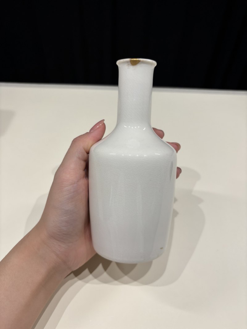 清乾隆 仿定窑白釉纸槌瓶 - 图4