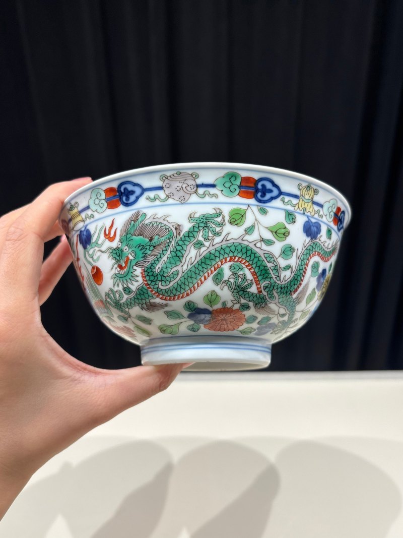 清乾隆 五彩龙凤纹碗 - 图8