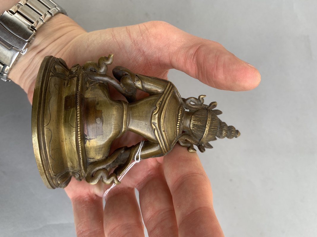 A BRONZE FIGURE OF A FEMALE DEITY - 图8