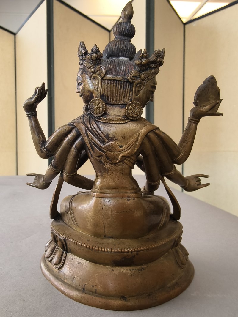 A BRONZE FIGURE OF USHNISHAVIJAYA - 图12