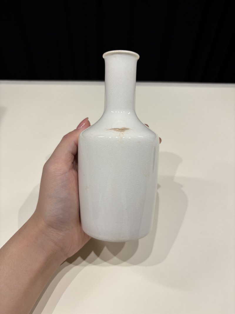清乾隆 仿定窑白釉纸槌瓶 - 图5