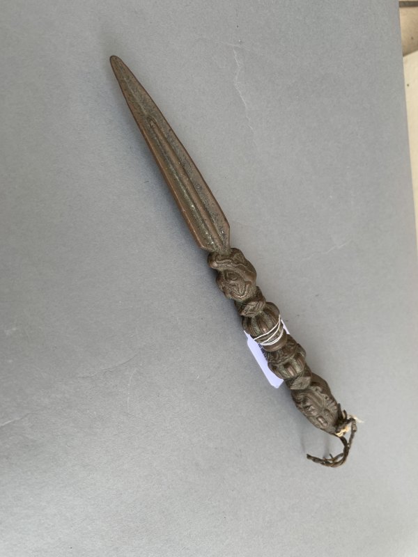 A COPPER RITUAL DAGGER, PHURBU - 图10