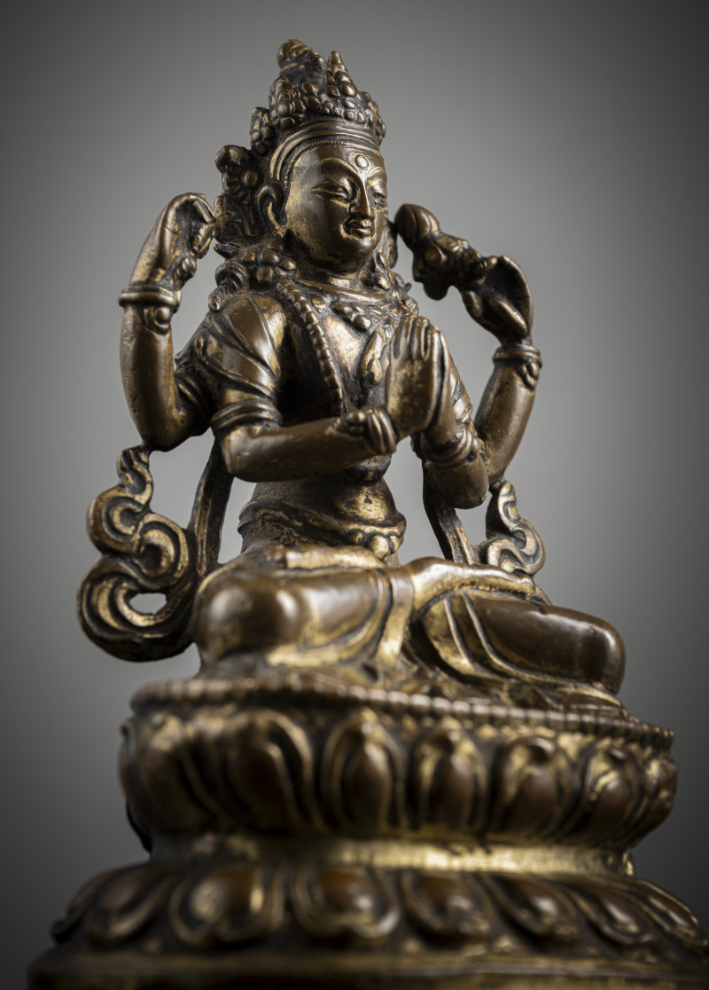 A gilt-bronze figure of Shadaksharilokeshvara - 图5