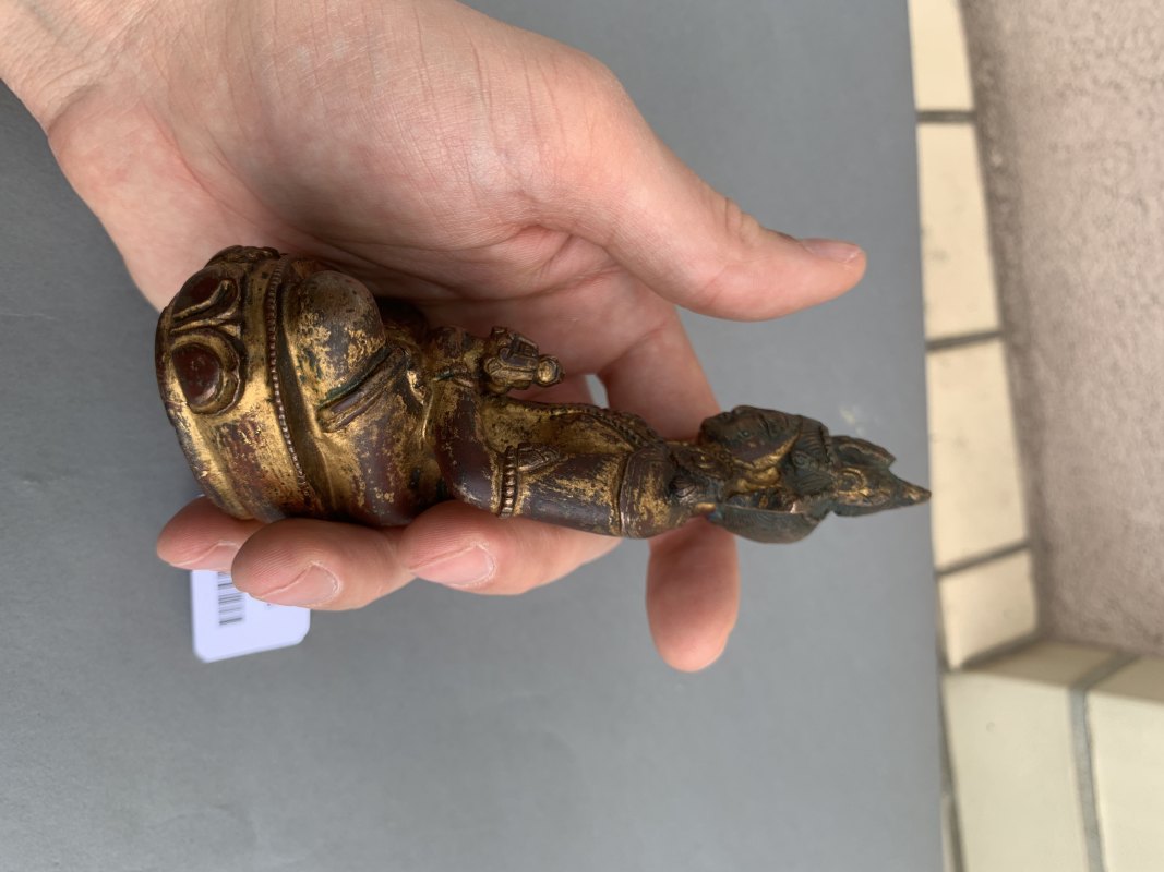 A GILT-BRONZE FIGURE OF AMITAYUS - 图7