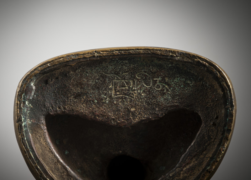 A BRONZE FIGURE OF AMITAYUS - 图5