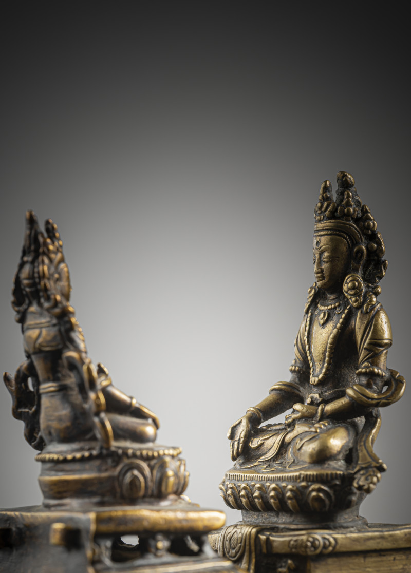 TWO BRONZE FIGURES OF RATNASAMBHAVA AND AKSHOBHYA - 图4