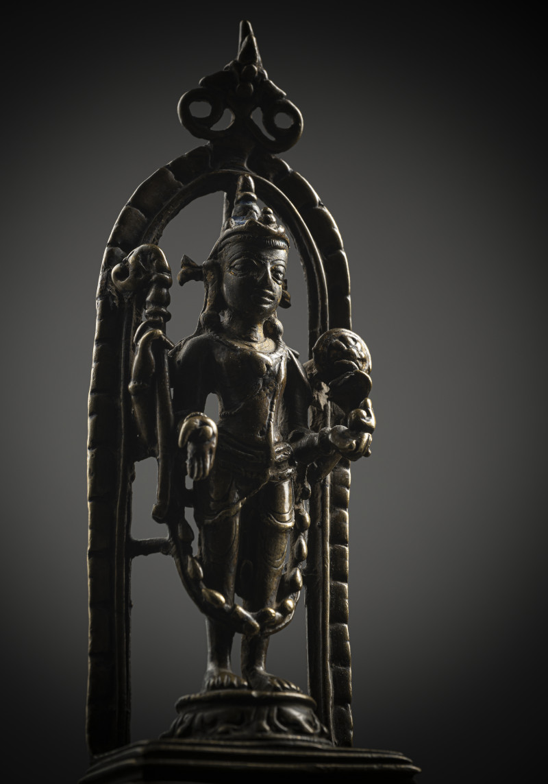 A BRONZE FIGURE OF PROBABLY VISHNU - 图4