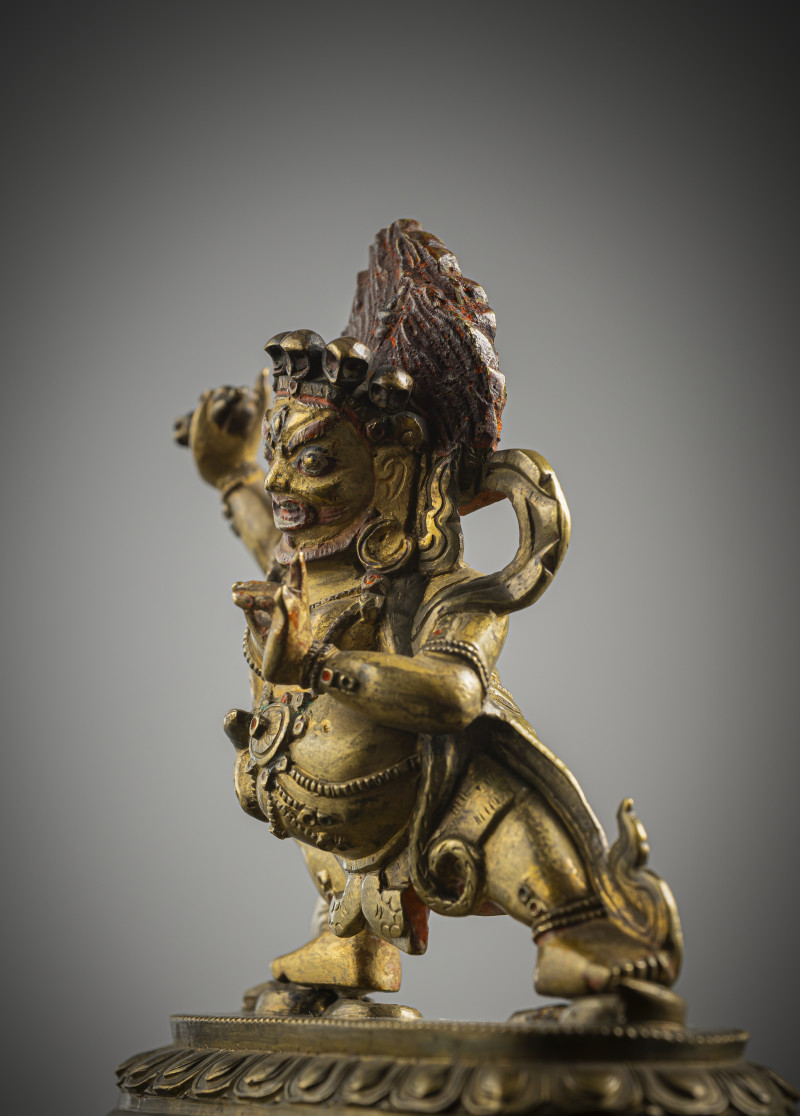 A PART-GILT BRONZE FIGURE OF VAJRAPANI - 图4