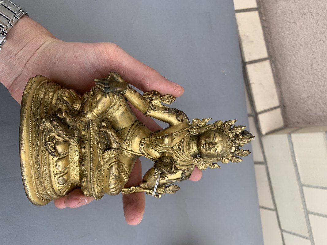 A GILT-BRONZE FIGURE OF SYAMATARA - 图6