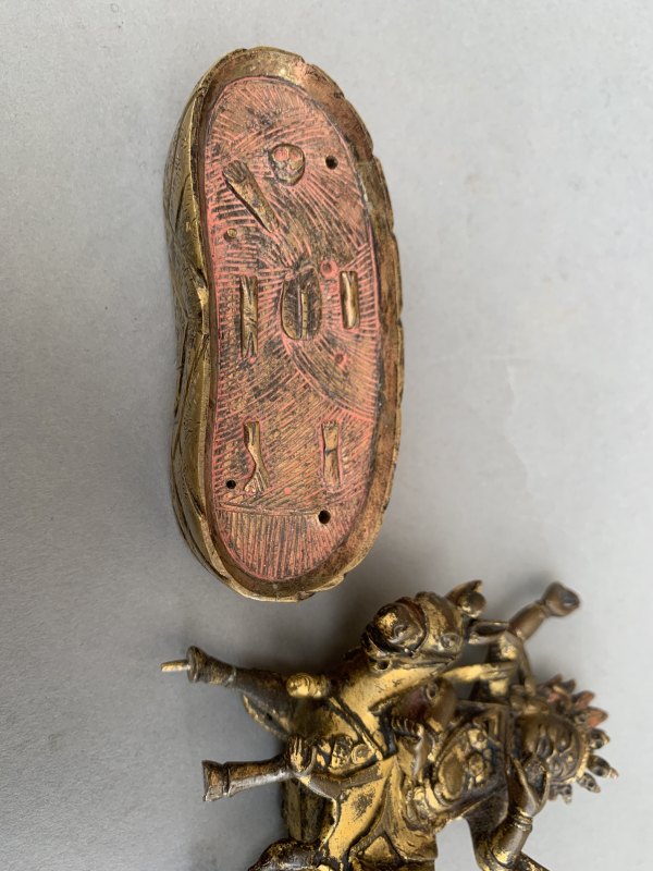 A GILT-BRONZE FIGURE OF SHRI DEVI - 图10
