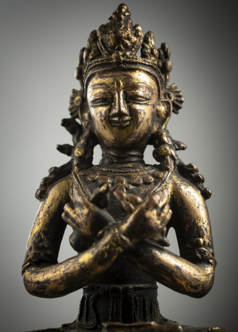 A GILT-BRONZE FIGURE OF VAJRADHARA - 图3