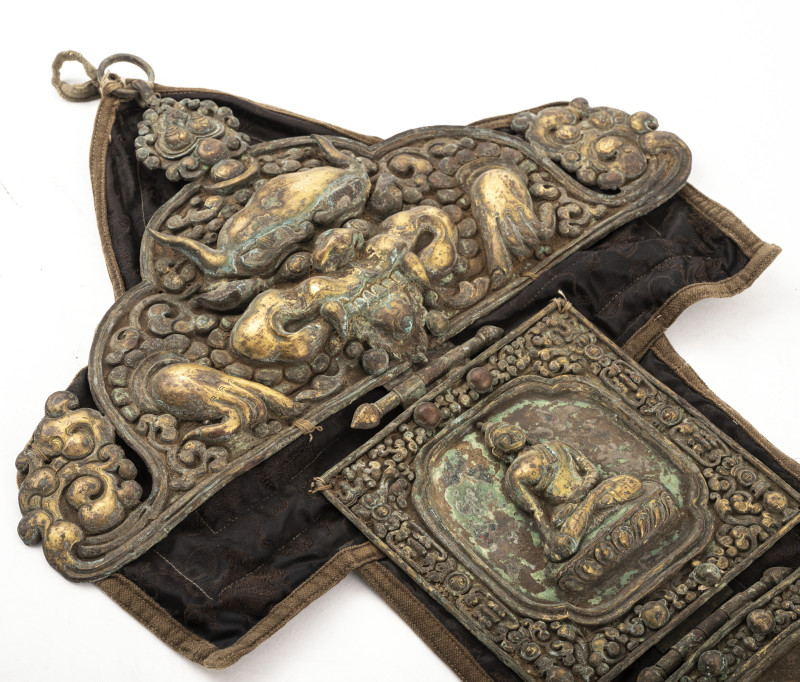 A PAIR OF TEMPLE BANNERS - 图3
