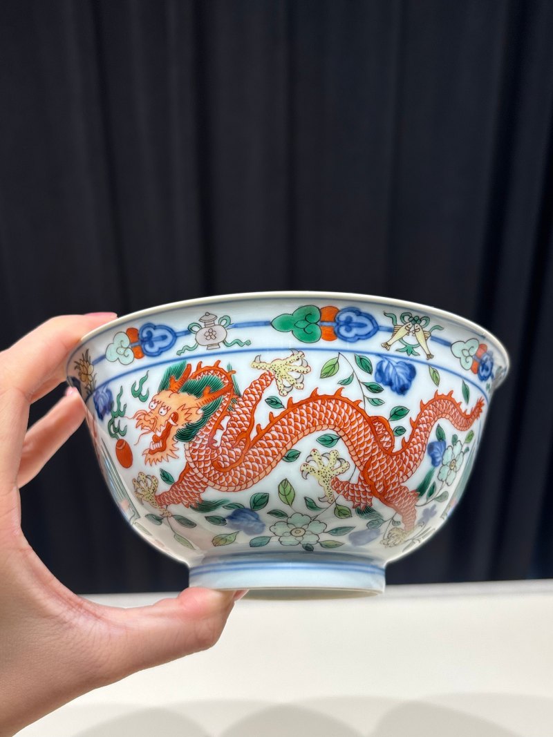 清乾隆 五彩龙凤纹碗 - 图6
