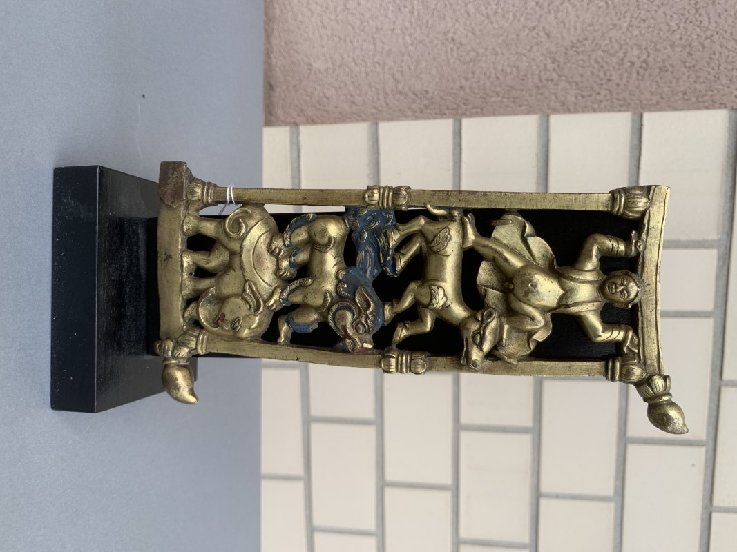 A GILT-BRONZE THRONE SECTION - 图7