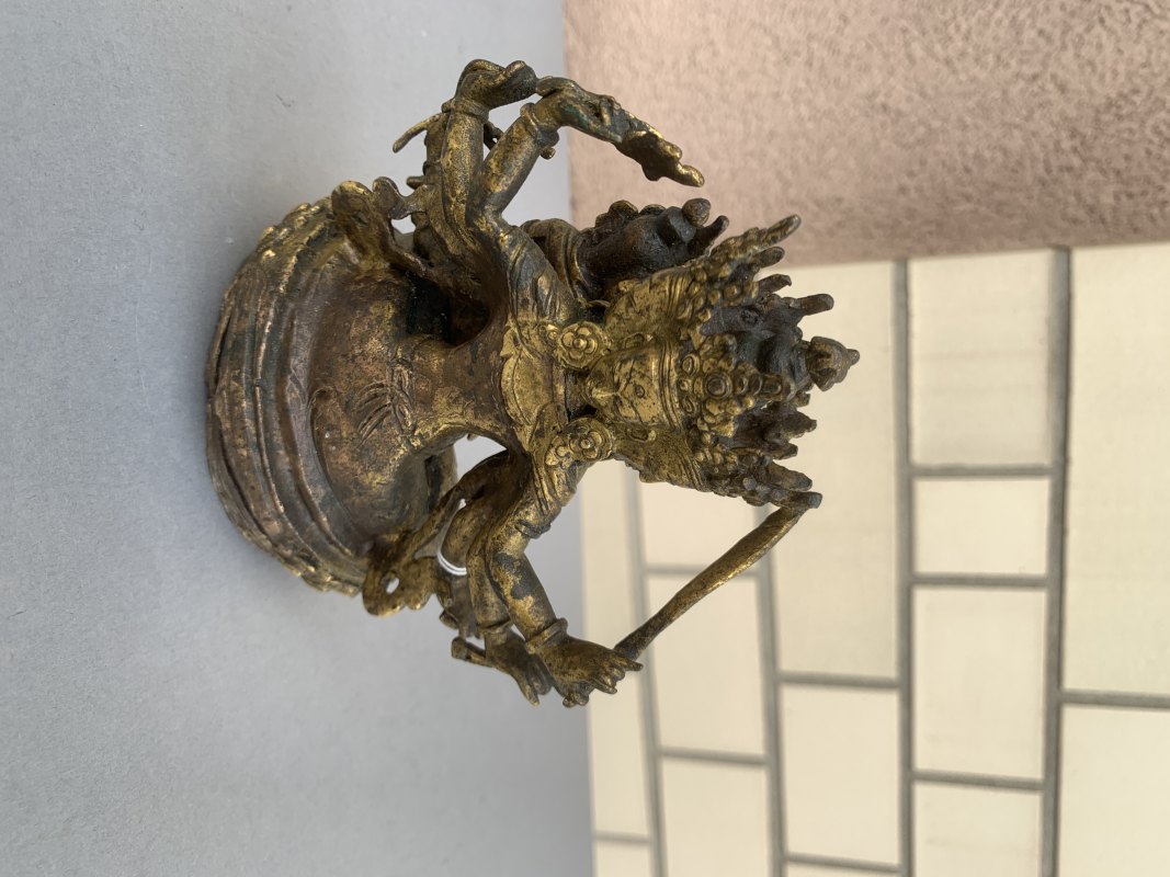 A GILT-BRONZE FIGURE OF MANJUGOSHA AND CONSORT - 图8