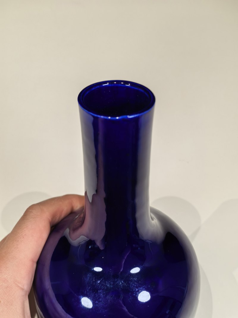 清早期 宝石蓝釉仿料器天球瓶 - 图13