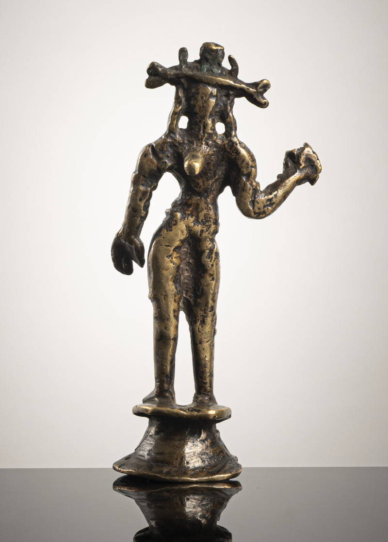 A bronze figure of a standing Bodhisattva - 图2
