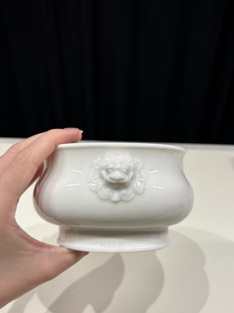 明晚期 德化窑白釉狮耳炉 - 图7