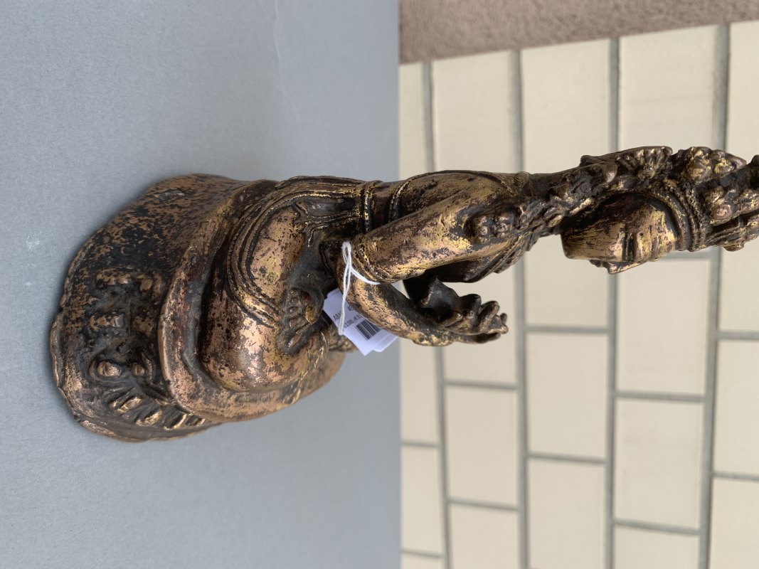 A GILT-BRONZE FIGURE OF VAJRADHARA - 图9