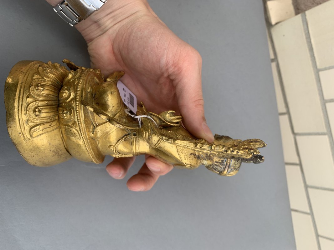 A GILT-BRONZE FIGURE OF SYAMATARA - 图10