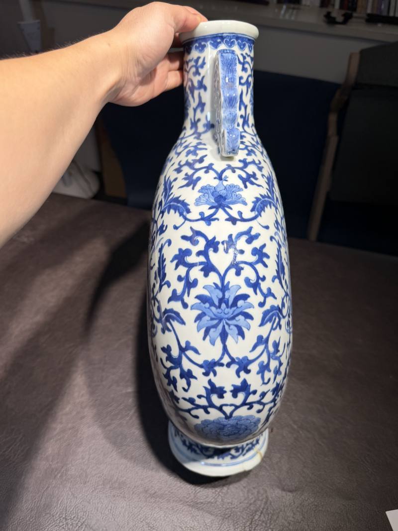 清同治 青花双凤纹抱月瓶 - 图7