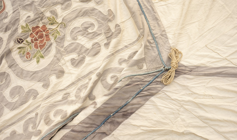 A LARGE APPLIQUÉ COTTON TENT - 图17