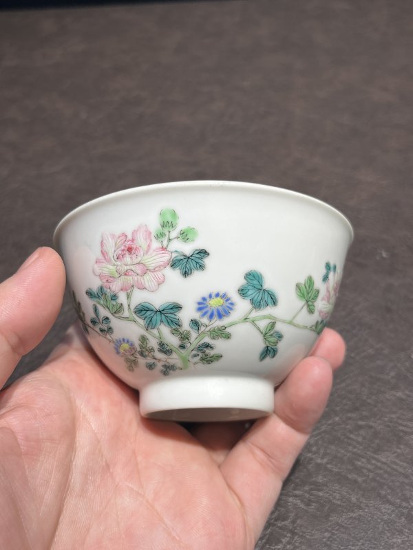 清乾隆 粉彩折枝花卉纹茶圆一对 - 图17