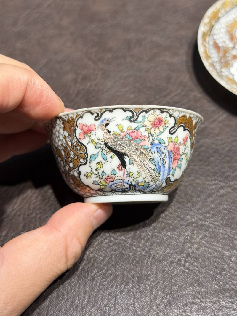 清雍正 广彩花鸟图杯碟一套 - 图10
