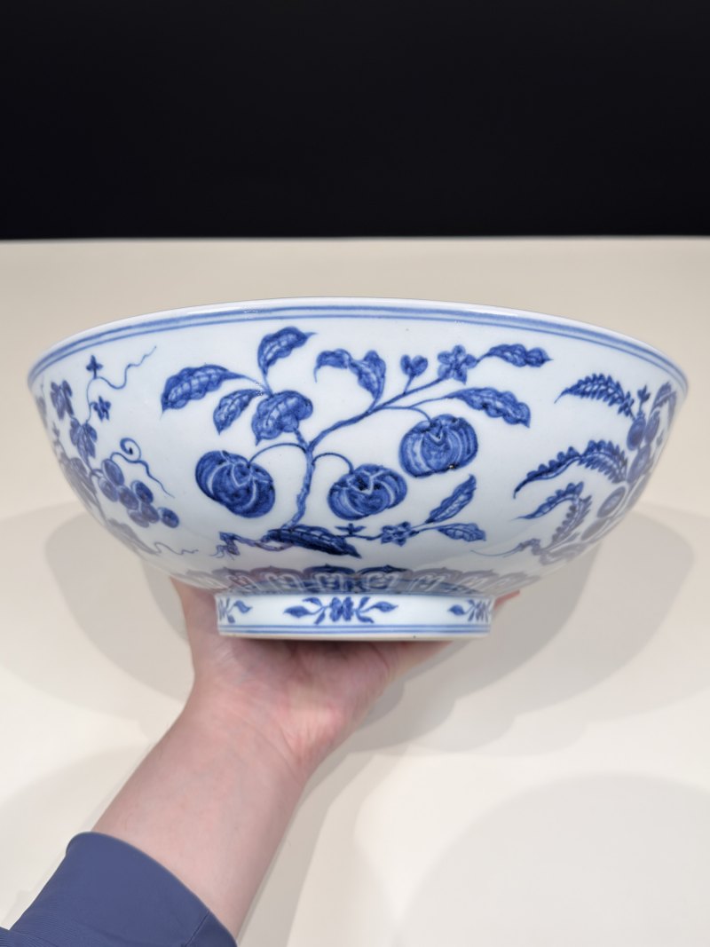 明宣德 青花葡萄瑞果纹大碗 - 图6