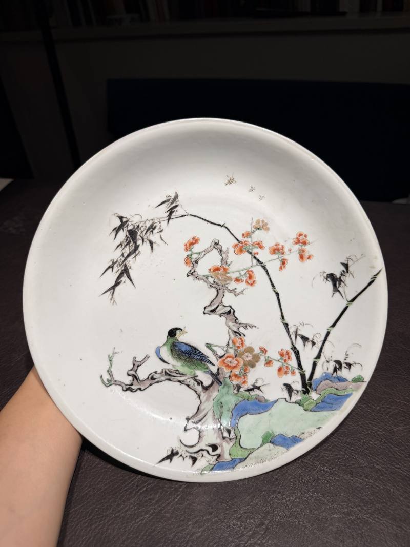 清康熙 五彩洞石梅竹双清图大盘 - 图3