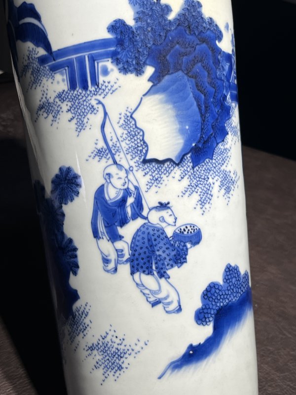 明崇祯 青花“张仙送子”人物故事图筒瓶 - 图15