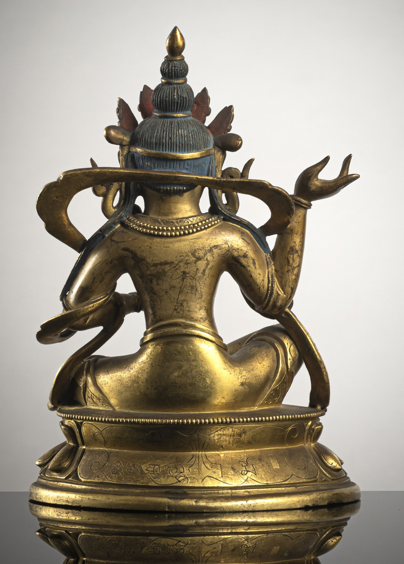 A gilt-bronze figure of a Bodhisattva - 图2