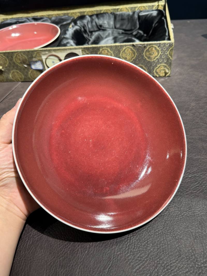 清乾隆 霁红釉盘一对 - 图9