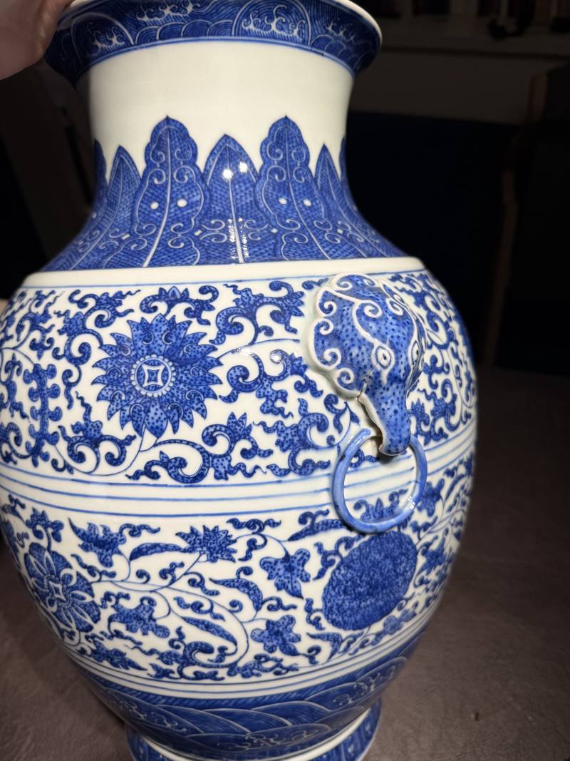 民国 青花缠枝莲纹象首铺首尊 - 图7