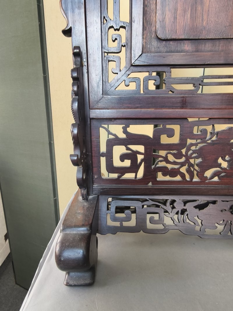 A fine carved Duan stone panel mounted as table screen - 图16