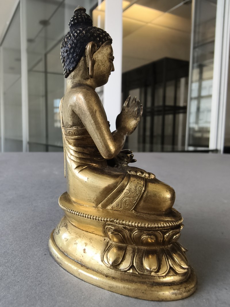A PART-GILT BRONZE FIGURE OF BUDDHA SHAKYAMUNI - 图13
