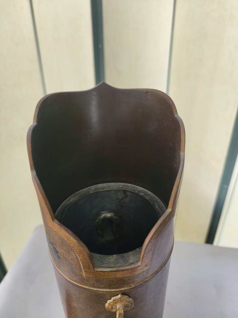 A very rare lacquer and gilt-bronze duomuhu jug with cover - 图10