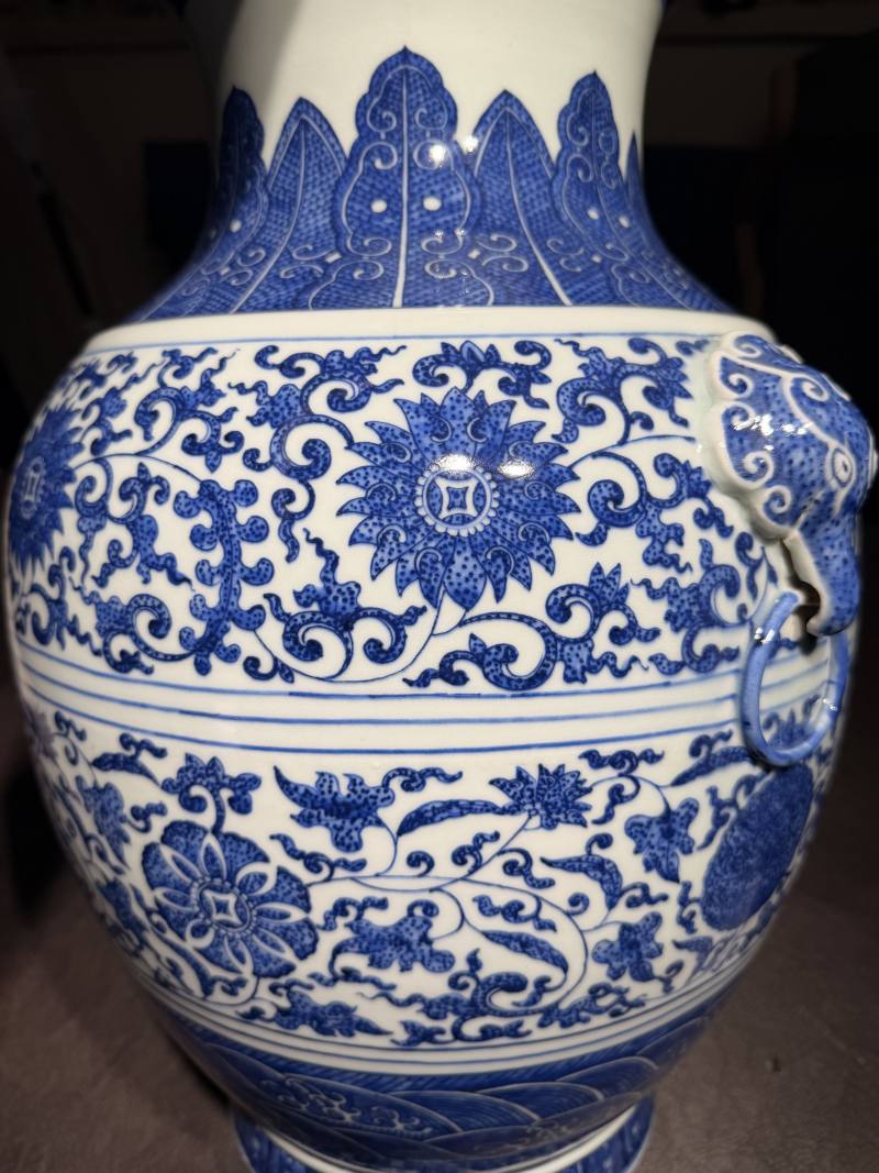 民国 青花缠枝莲纹象首铺首尊 - 图8