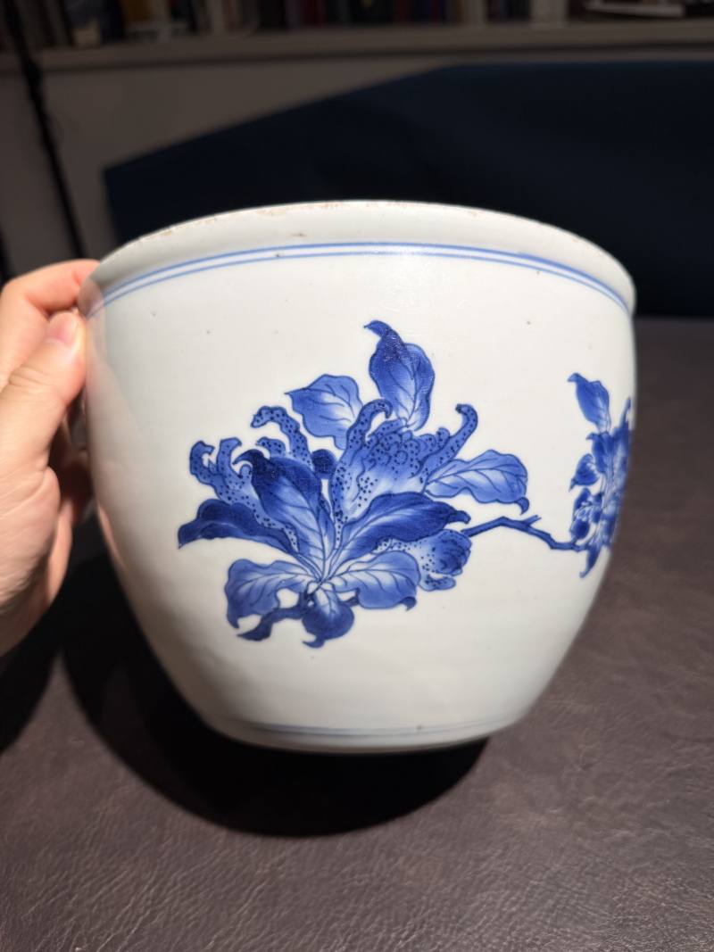 明崇祯 青花“佛手荷花”诗文卷缸 - 图12