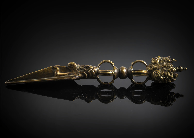 Ritual dagger phurbu made of brass or bronze respectively - 图3