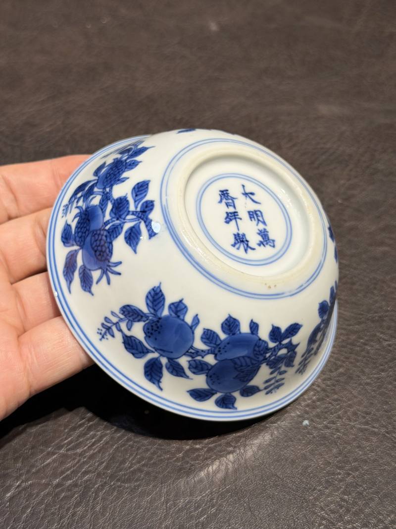 清康熙 青花花果纹卧足杯 - 图16