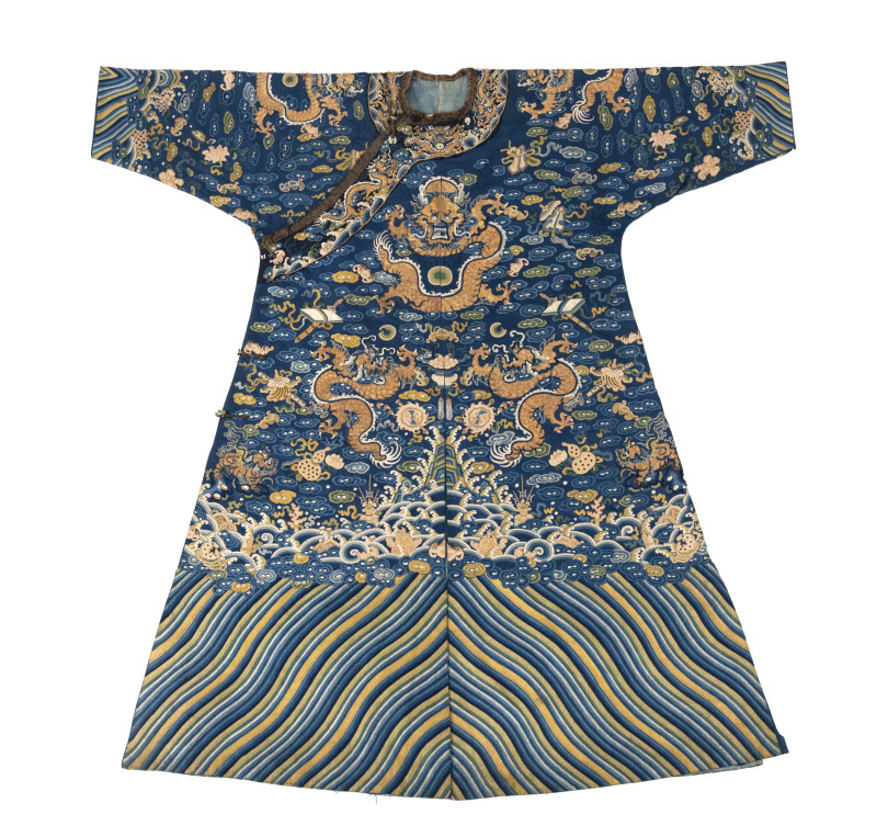 AN UNUSUAL BLUE EMBROIDERED DRAGON ROBE WITH SHIZI LIONS FOR A GENTLEMAN