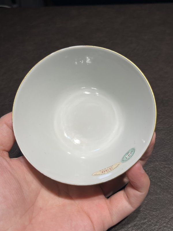 清光绪 粉彩描金百蝶盖碗一对 - 图17