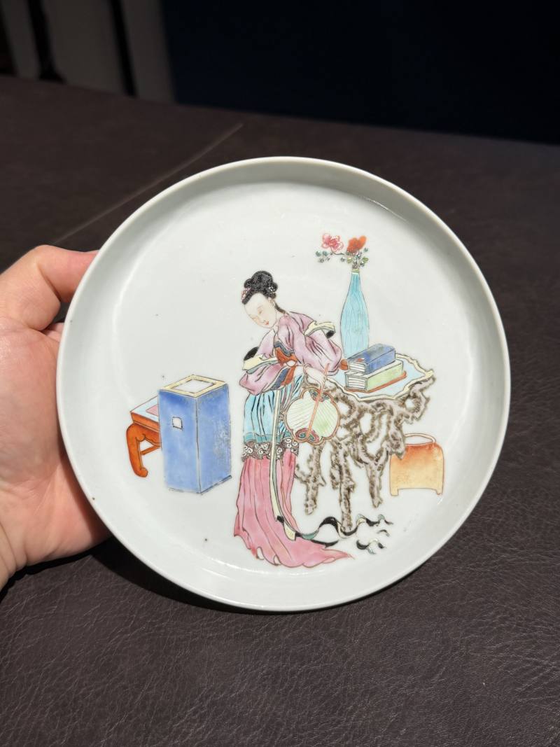清雍正 粉彩仕女图折沿洗 - 图5
