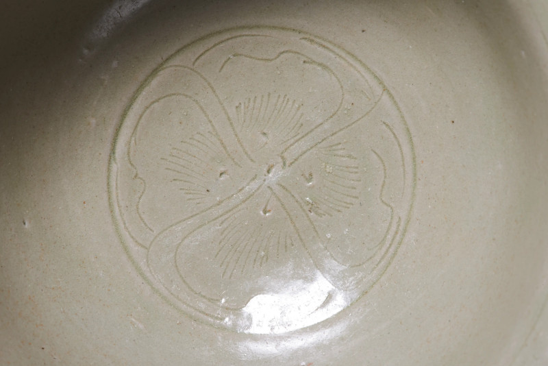 明代 青釉高足大碗 - 图3