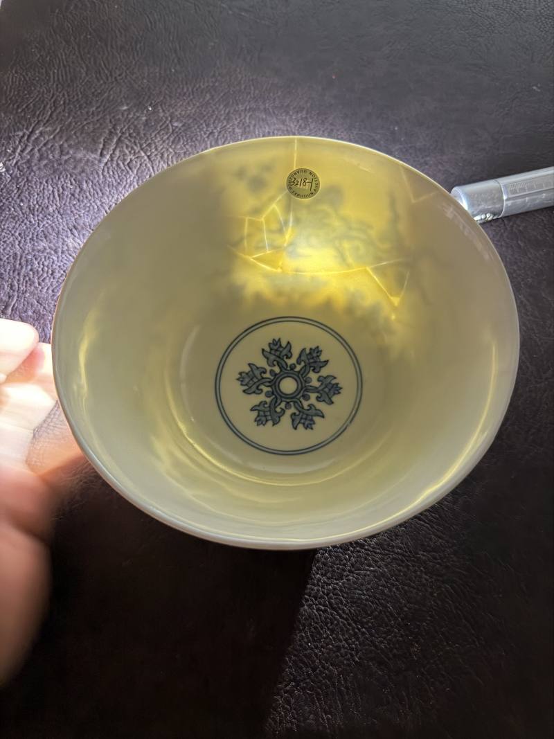 明成化 青花香草龙纹碗 - 图16