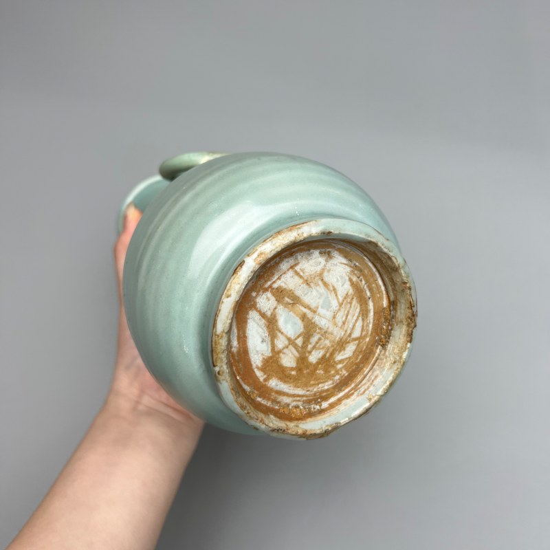 明代 龙泉窑粉青釉弦纹双耳瓶 - 图16