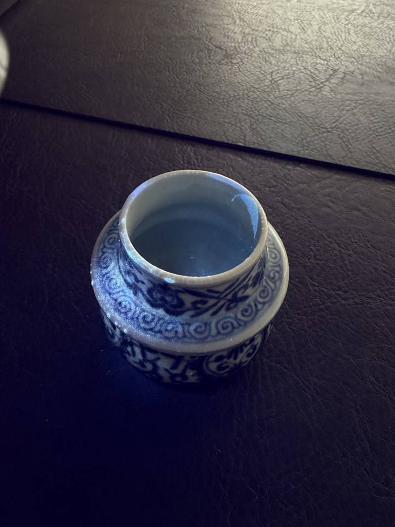 清雍正 仿永乐青花锦地花卉纹轴头罐 - 图11