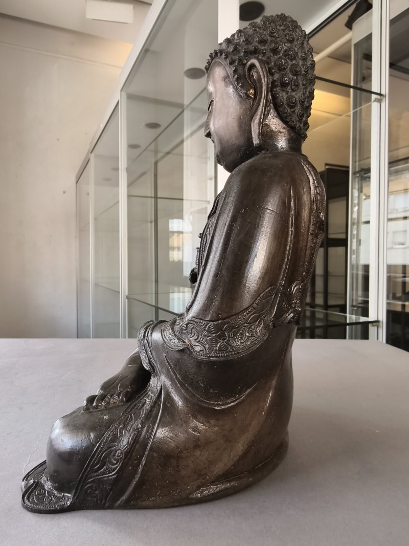 A BRONZE FIGURE OF BUDDHA SHAKYAMUNI - 图8